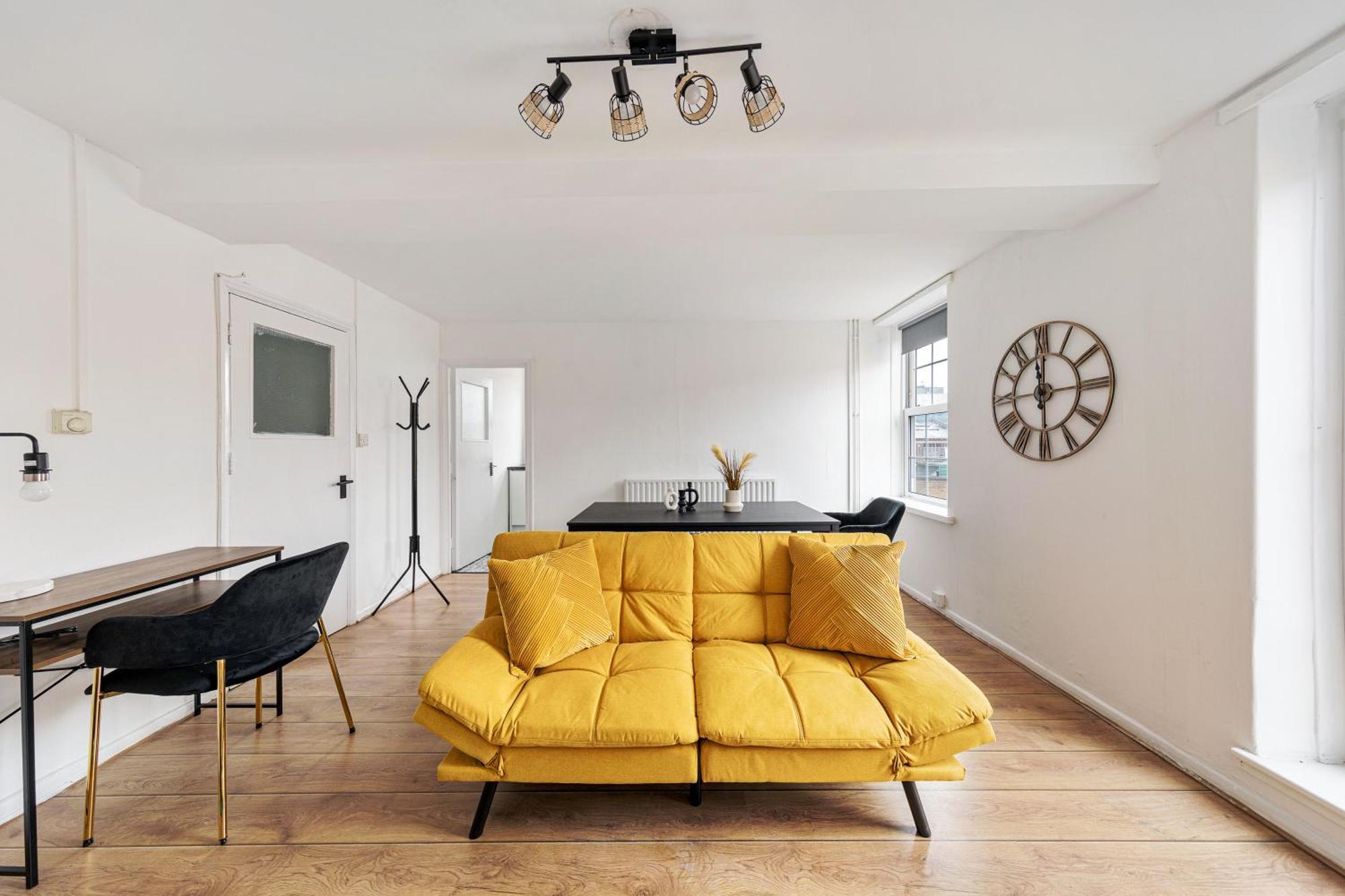 Sleek Shoreditch Hideout - 2 Bed Gem With Balcony In Central 伦敦 外观 照片