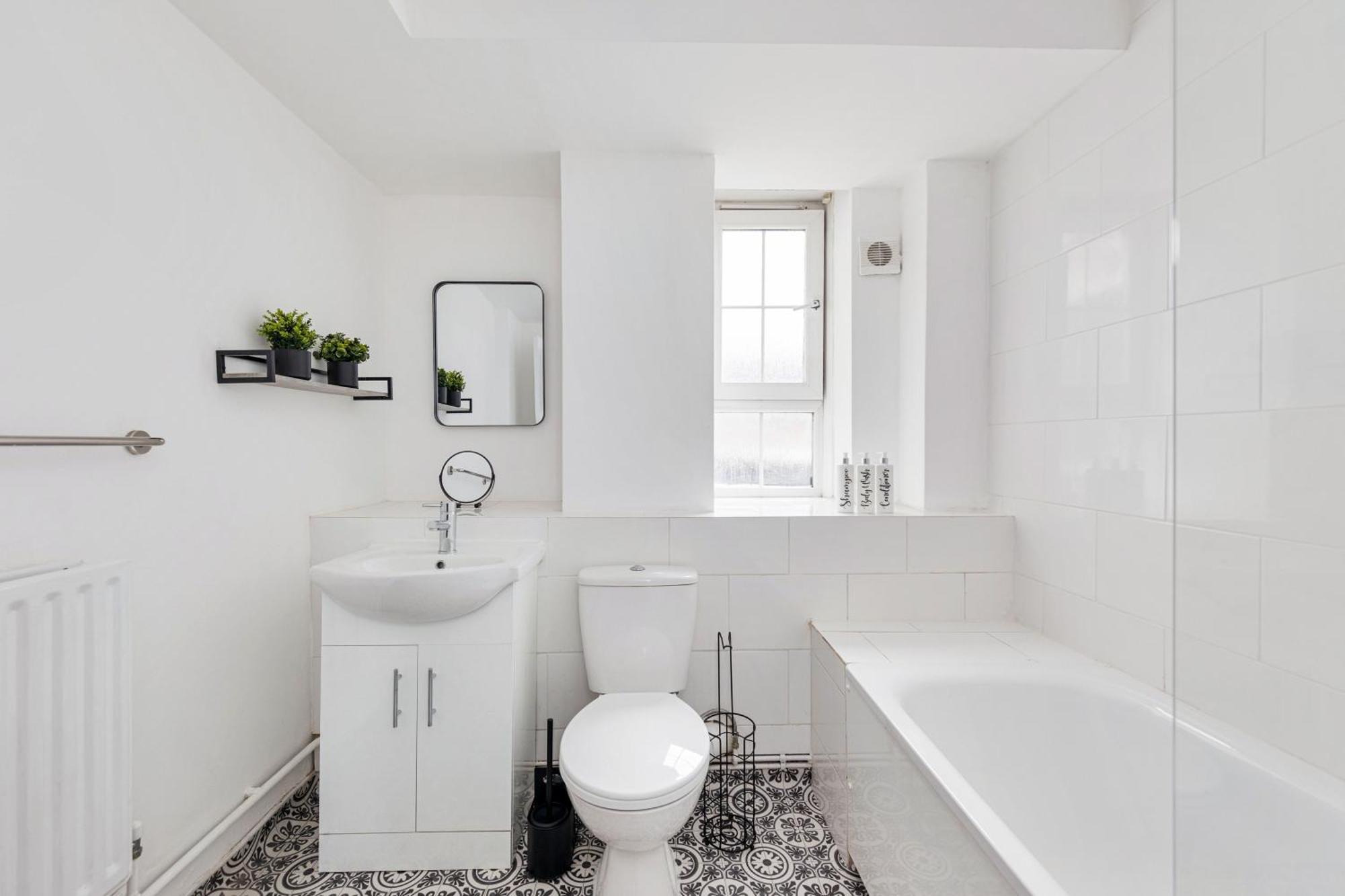 Sleek Shoreditch Hideout - 2 Bed Gem With Balcony In Central 伦敦 外观 照片